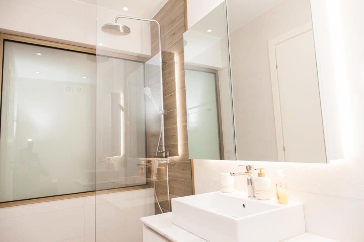 Comfortable 2 Bd Apt Near Sintagma Square Athena Bagian luar foto